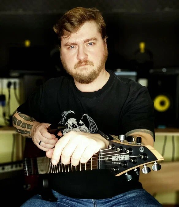 Александр Акинин